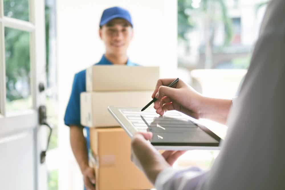 Order-Delivery Order being delivered